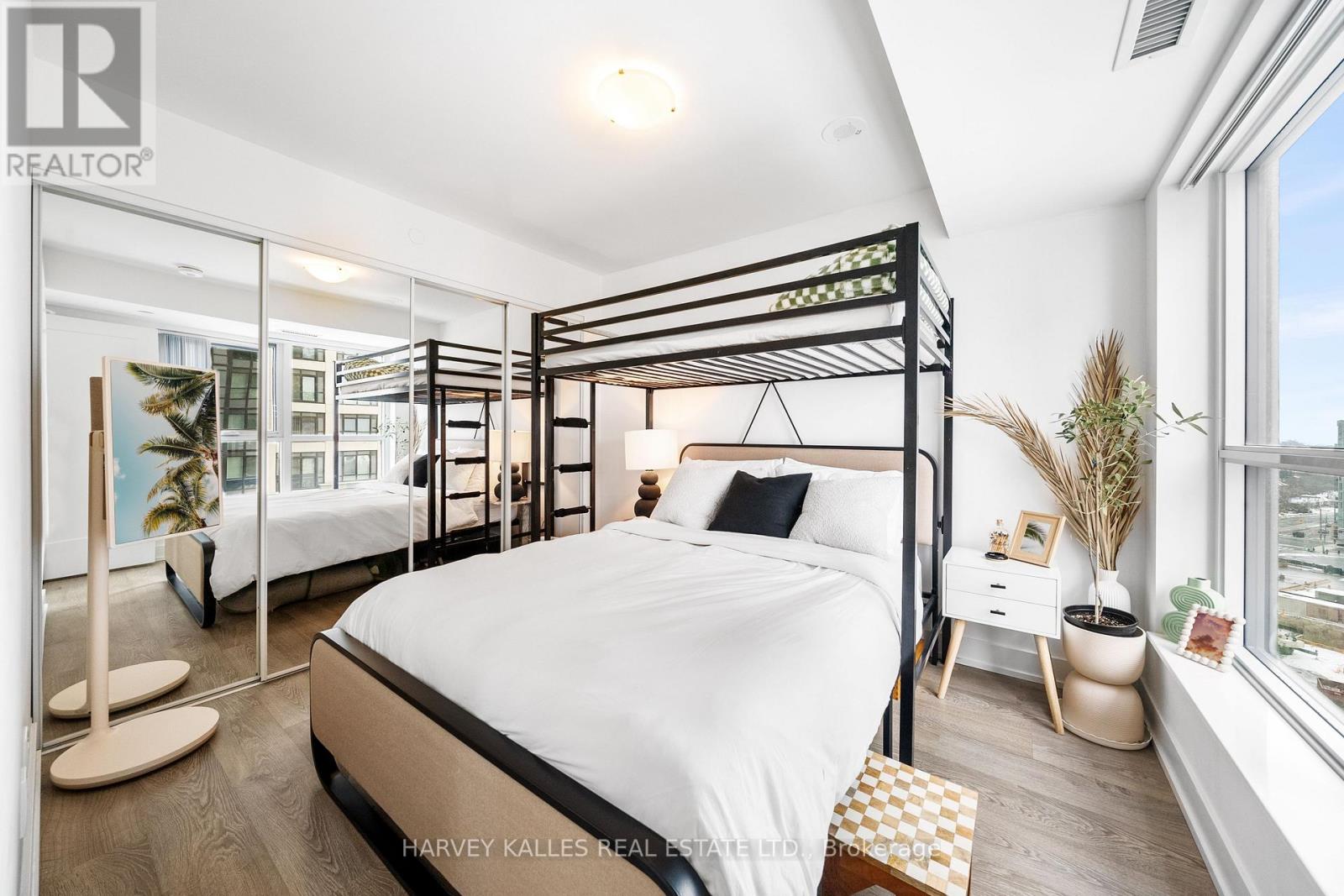 1131 - 5 Mabelle Avenue, Toronto, Ontario  M9A 0C8 - Photo 12 - W13077392