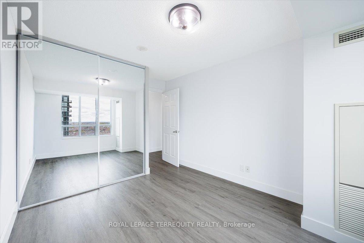 2212 - 335 Rathburn Road W, Mississauga, Ontario  L5B 0C8 - Photo 24 - W13077406