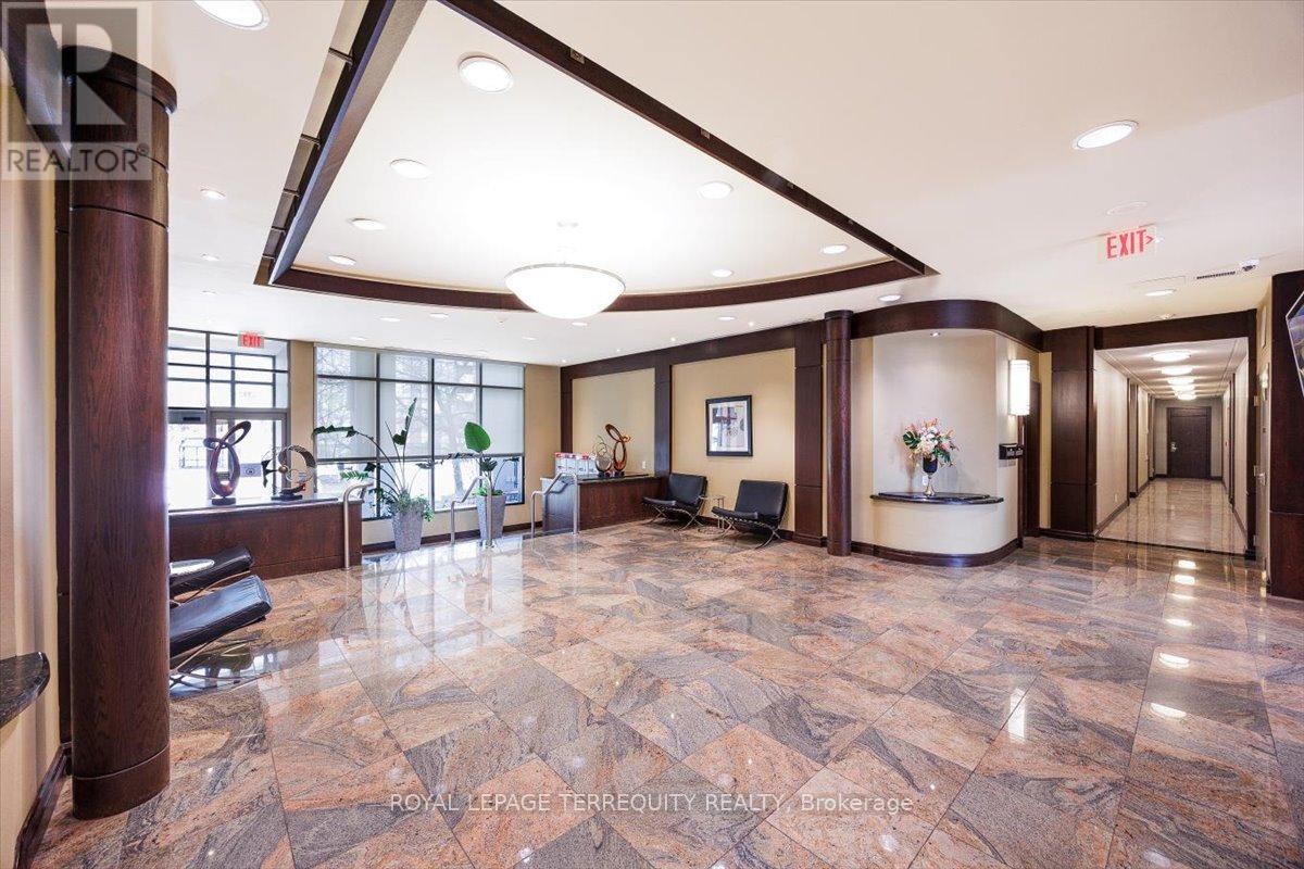 2212 - 335 Rathburn Road W, Mississauga, Ontario  L5B 0C8 - Photo 28 - W13077406