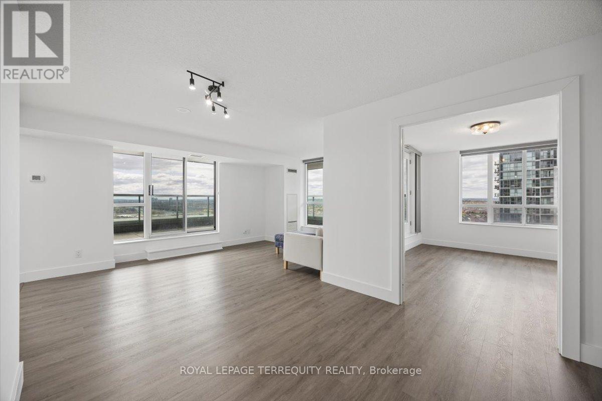 2212 - 335 Rathburn Road W, Mississauga, Ontario  L5B 0C8 - Photo 3 - W13077406