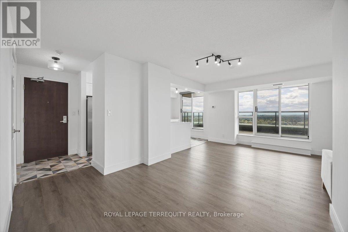 2212 - 335 Rathburn Road W, Mississauga, Ontario  L5B 0C8 - Photo 4 - W13077406
