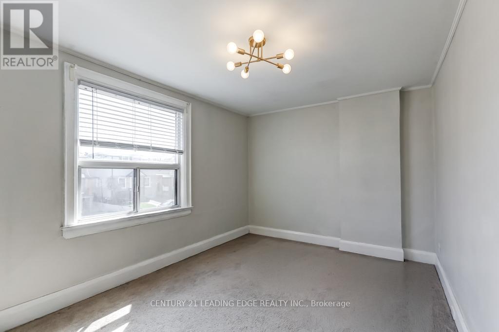 26 Grandville Avenue, Toronto, Ontario  M6N 4T9 - Photo 17 - W13077410