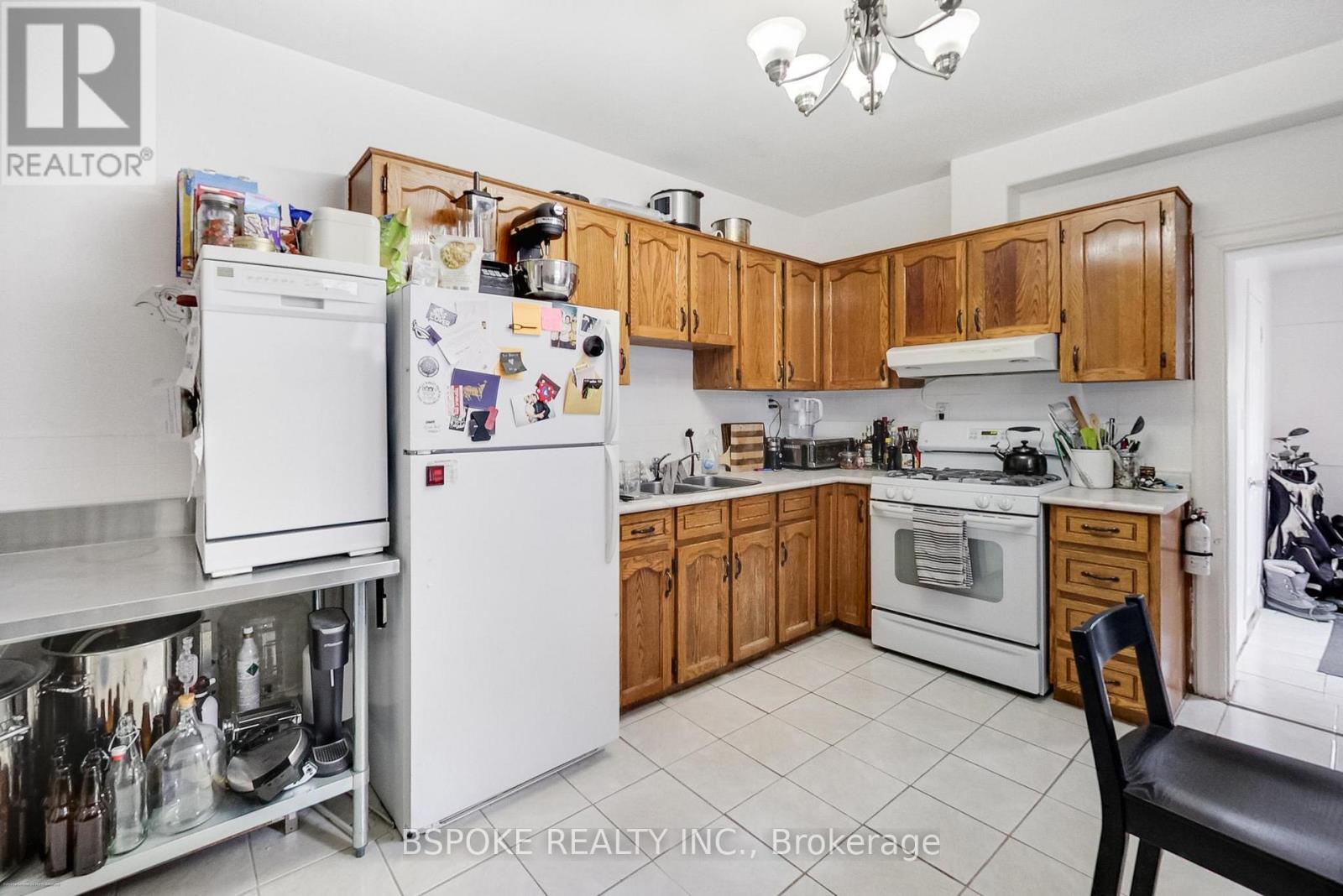 111 Mulock Avenue, Toronto, Ontario  M6N 3C5 - Photo 24 - W13077412