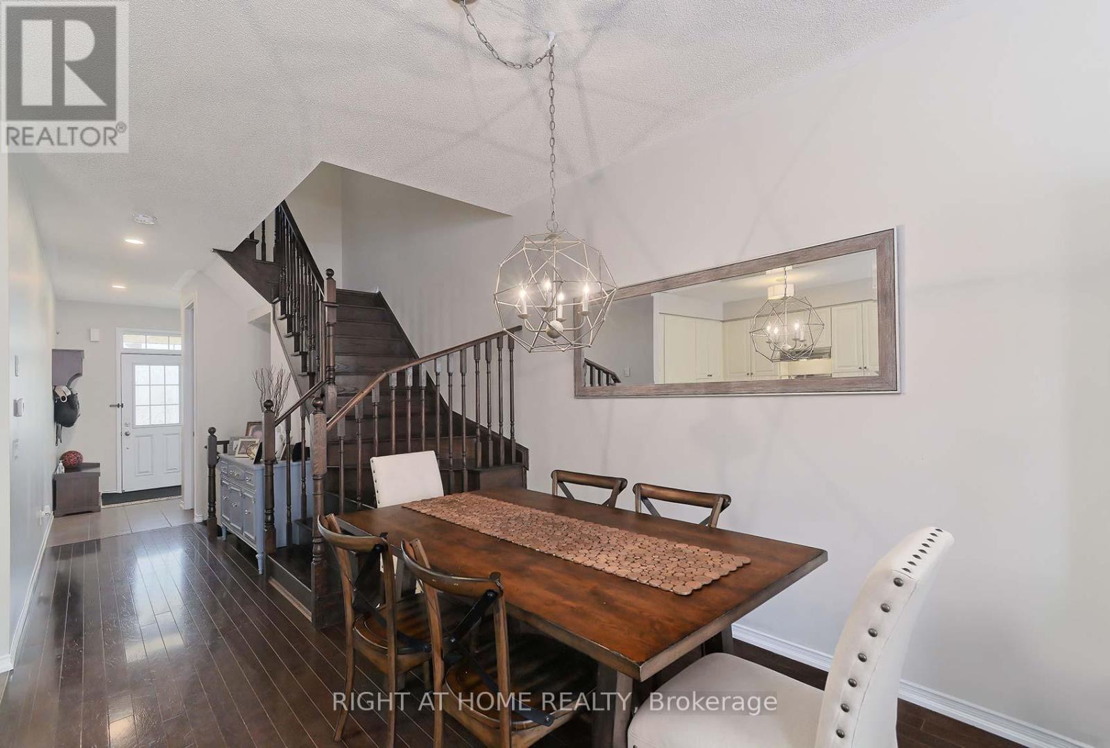 736 Farmstead Drive, Milton, Ontario  L9T 8N4 - Photo 12 - W13077420