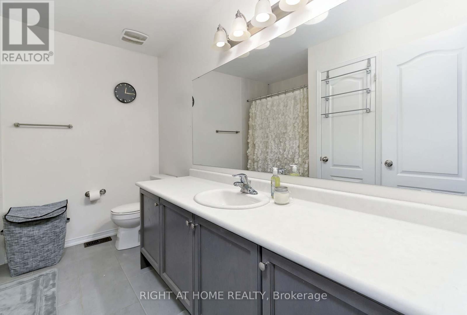 736 Farmstead Drive, Milton, Ontario  L9T 8N4 - Photo 23 - W13077420