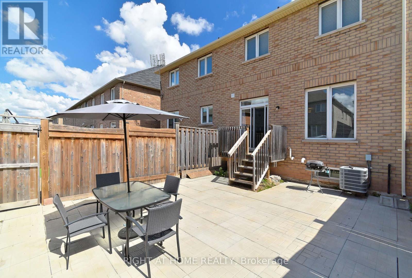 736 Farmstead Drive, Milton, Ontario  L9T 8N4 - Photo 24 - W13077420