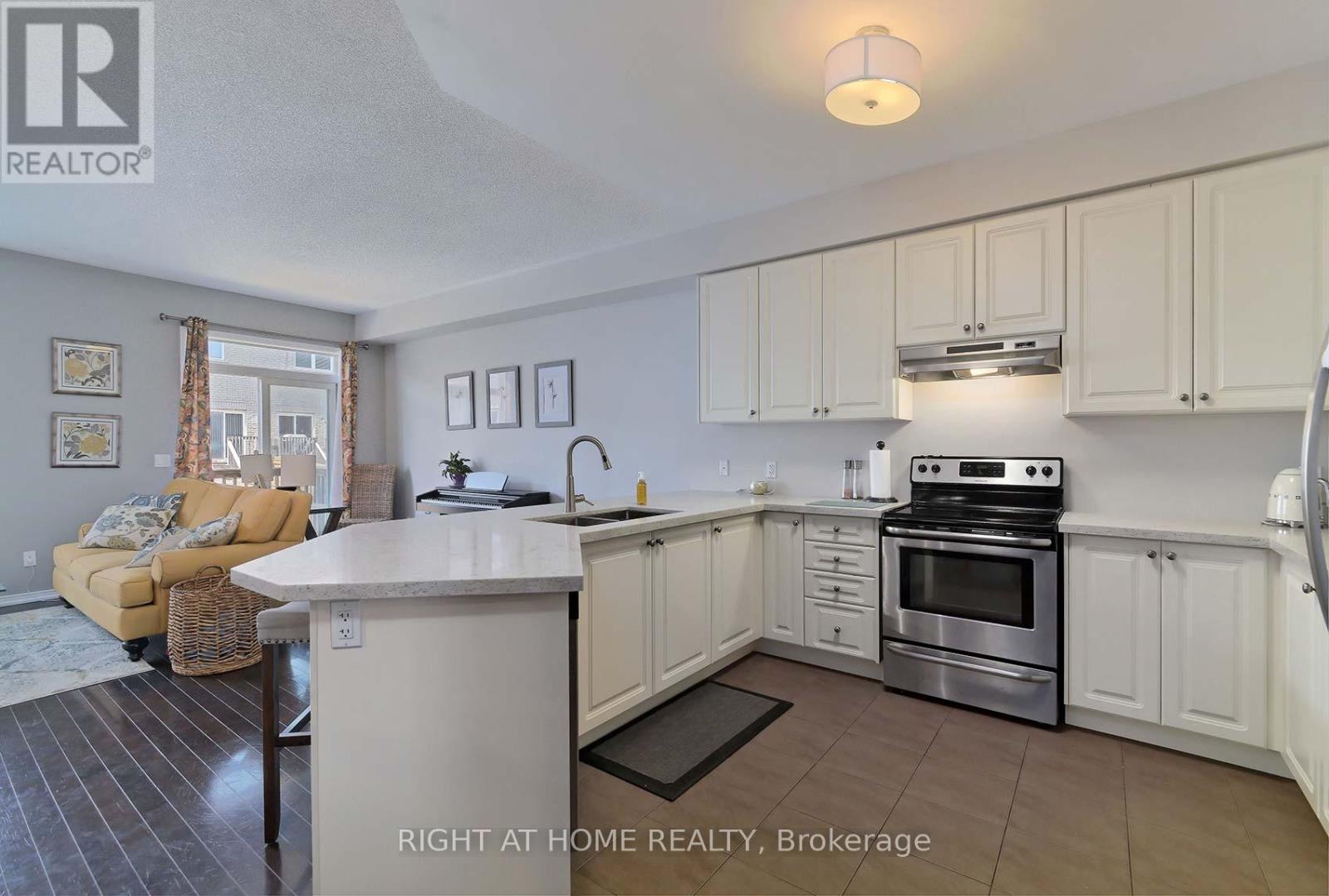 736 Farmstead Drive, Milton, Ontario  L9T 8N4 - Photo 9 - W13077420