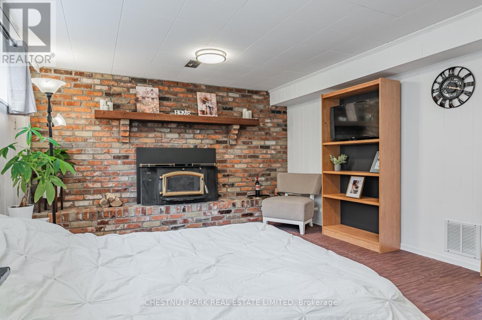 Lower - 3 Sanctbury Place, Toronto, Ontario  M9C 4M4 - Photo 17 - W13077448