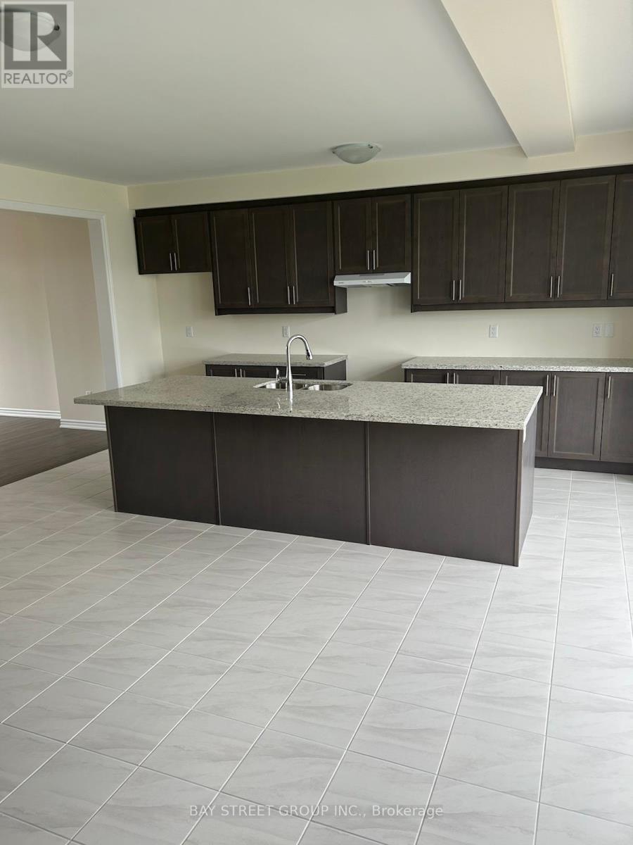 83 Hayrake Street, Brampton, Ontario  L6Z 0K4 - Photo 2 - W13077462