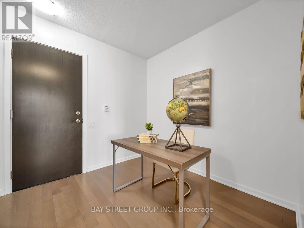 1501 - 105 The Queensway Avenue, Toronto, Ontario  M6G 5B5 - Photo 11 - W13077472