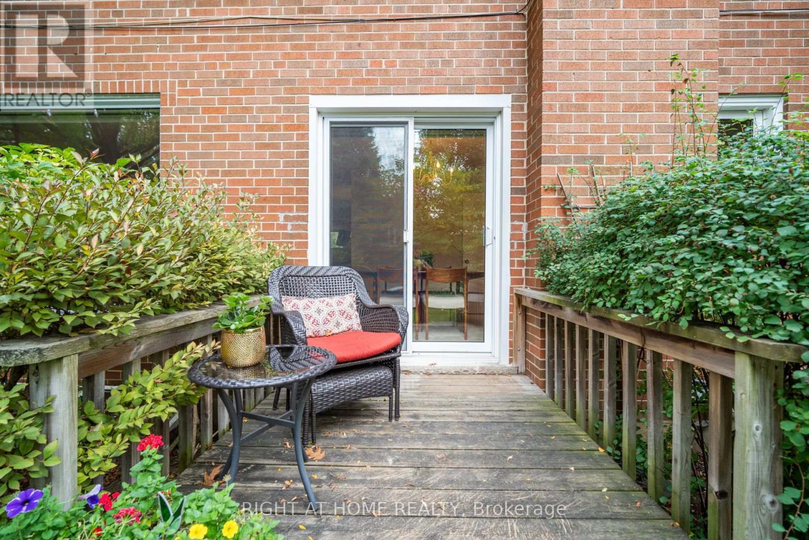 20 West Deane Valley Road, Toronto, Ontario  M9B 3K5 - Photo 28 - W13077496