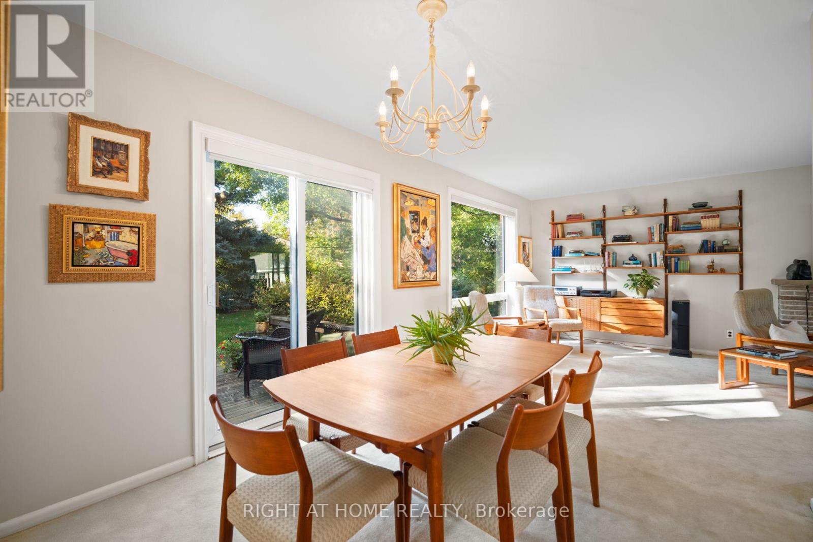 20 West Deane Valley Road, Toronto, Ontario  M9B 3K5 - Photo 7 - W13077496