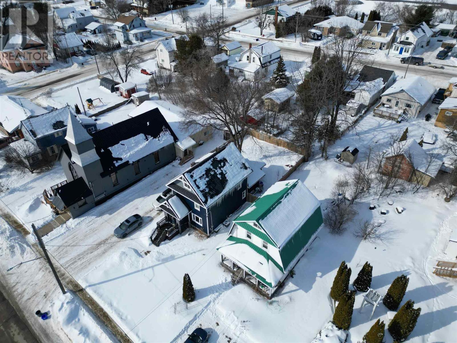 40 Michigan Ave, Blind River, Ontario  P0R 1B0 - Photo 5 - SM260336