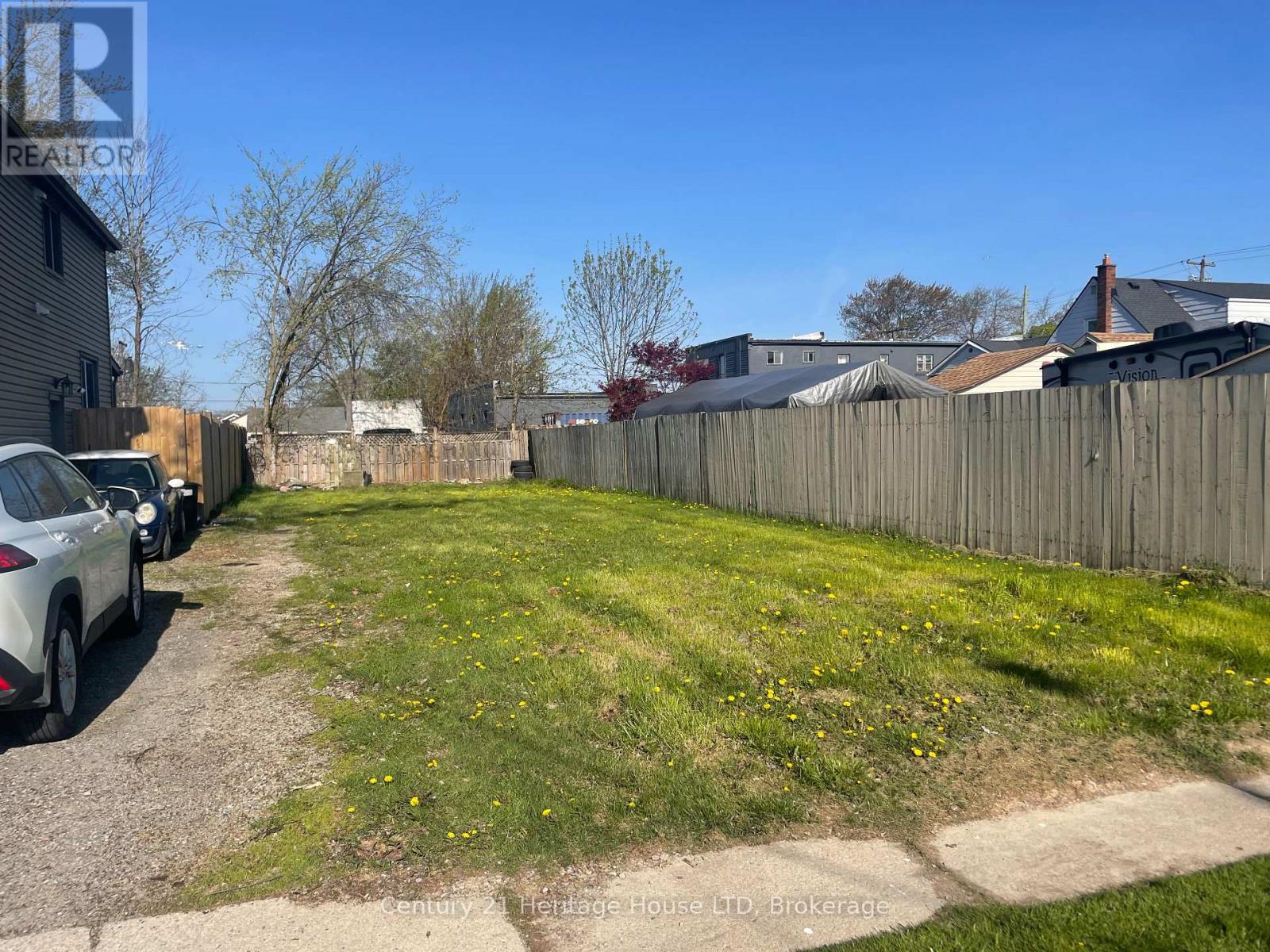 12 AFTON AVENUE, Welland, Ontario
