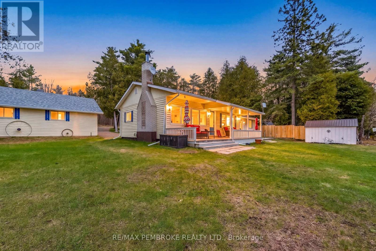 229 Holiday Lane, North Algona Wilberforce, Ontario  K0J 1T0 - Photo 35 - X12892756