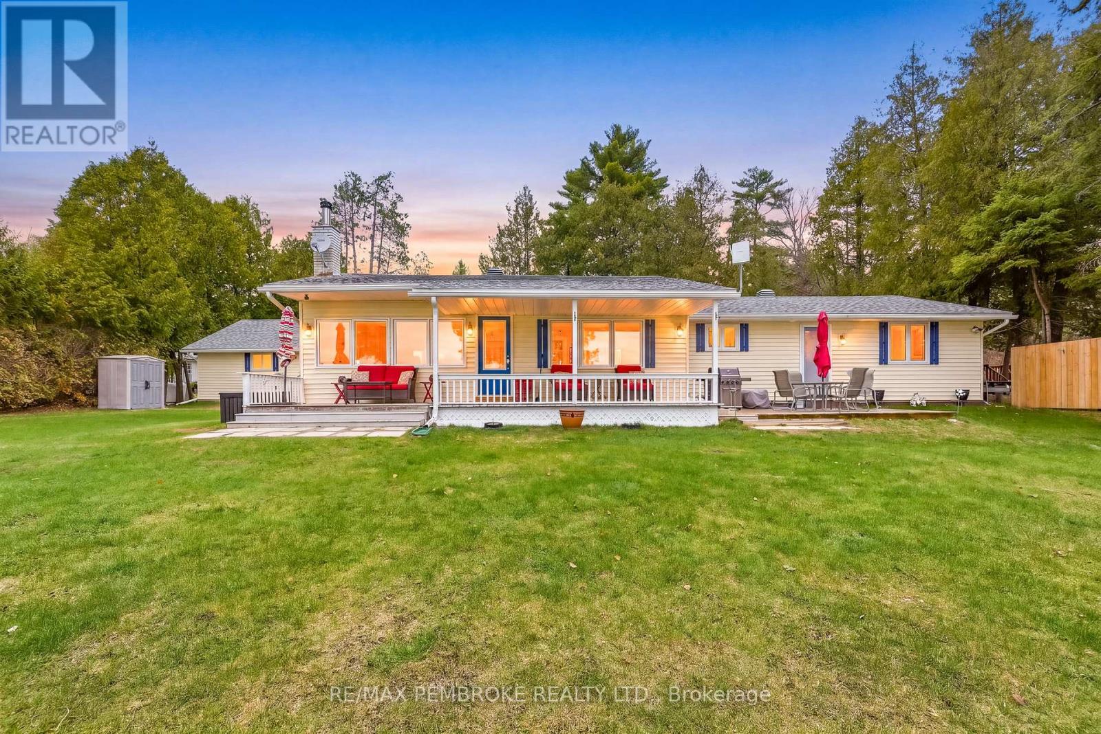 229 Holiday Lane, North Algona Wilberforce, Ontario  K0J 1T0 - Photo 6 - X12892756