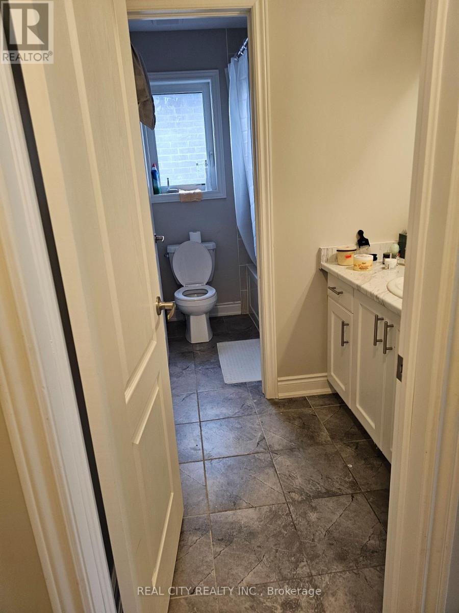 132 Sunset Way, Thorold, Ontario  L0S 1A0 - Photo 18 - X13077178