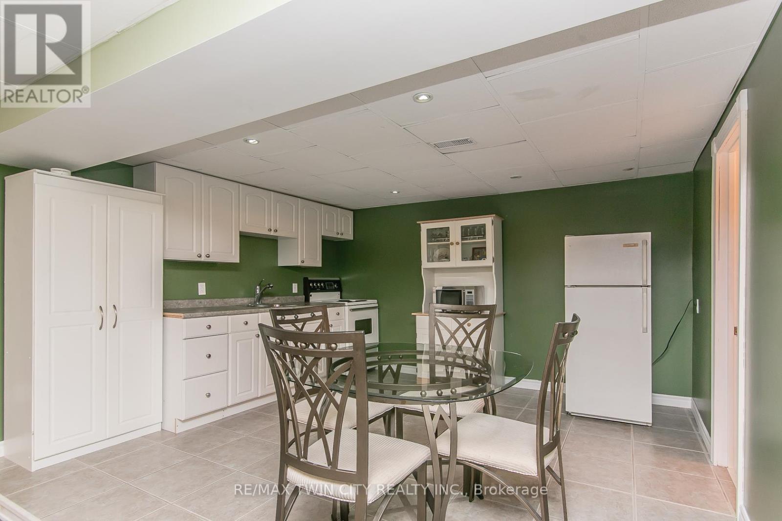 34 Blackhorne Crescent, Kitchener, Ontario  N2E 1T1 - Photo 28 - X13077310