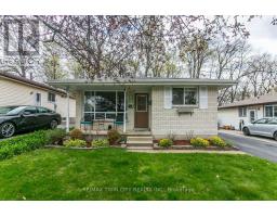34 BLACKHORNE CRESCENT, Kitchener, Ontario