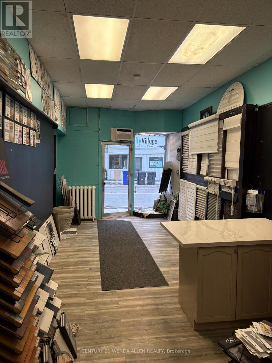 11 Queen Street E, Cambridge, Ontario  N3C 2A7 - Photo 2 - X13077372