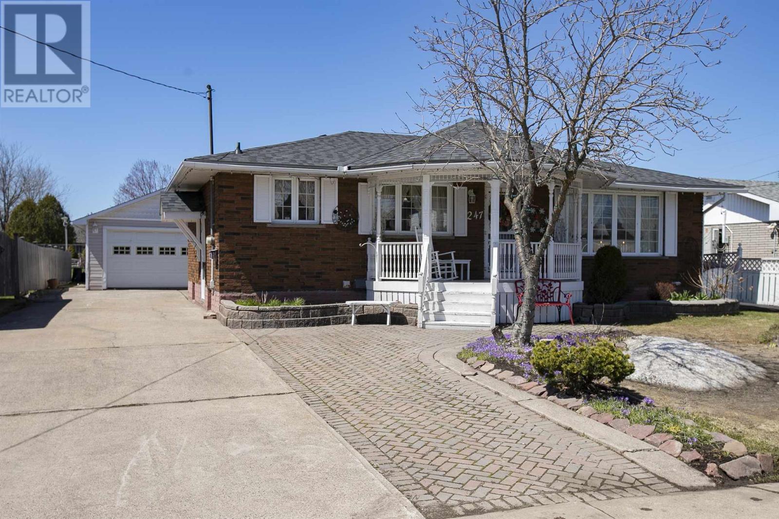 247 Prentice Ave, Sault Ste. Marie, Ontario  P6C 4R1 - Photo 2 - SM260847