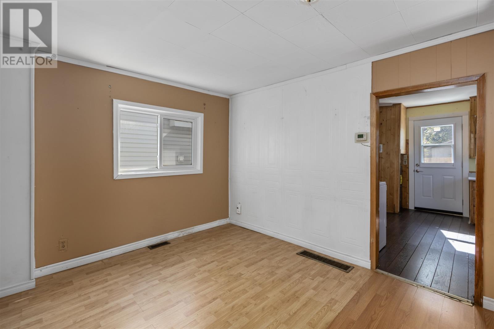 229 St. George's Ave, Sault Ste. Marie, Ontario  P6A 1L6 - Photo 9 - SM260853