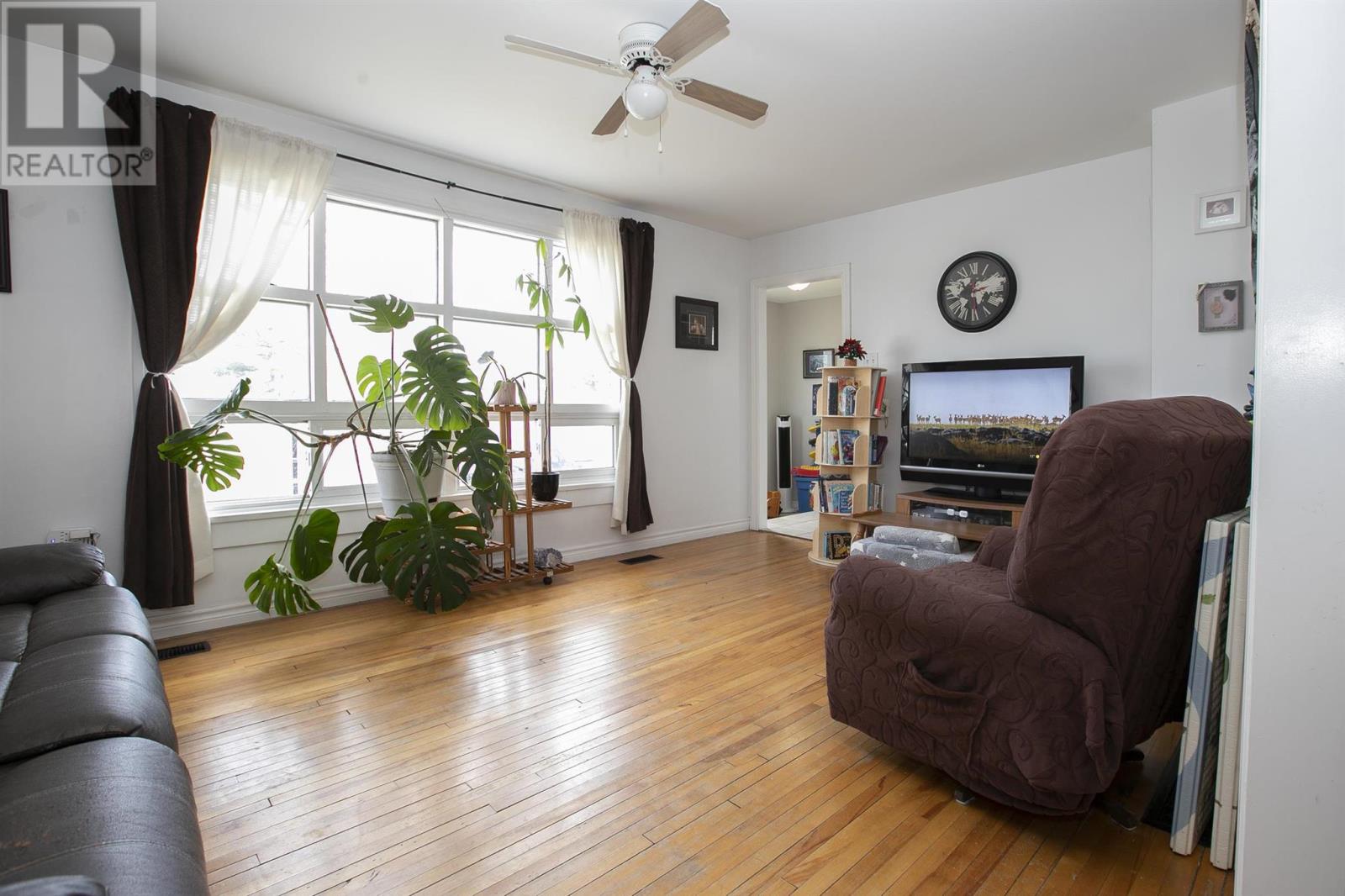 387 Pim St, Sault Ste. Marie, Ontario  P6B 2T9 - Photo 23 - SM260855