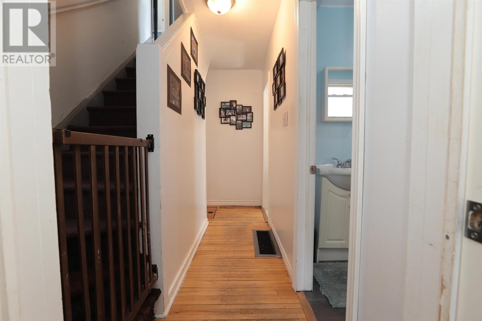 387 Pim St, Sault Ste. Marie, Ontario  P6B 2T9 - Photo 28 - SM260855