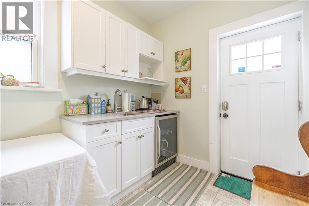 318 Frederick Street, Kitchener, Ontario  N2H 2N7 - Photo 8 - 40816955