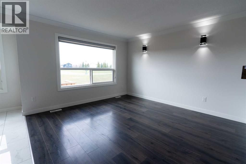 5810 90 Street, Grande Prairie, Alberta  T8W 0K1 - Photo 9 - A2307567