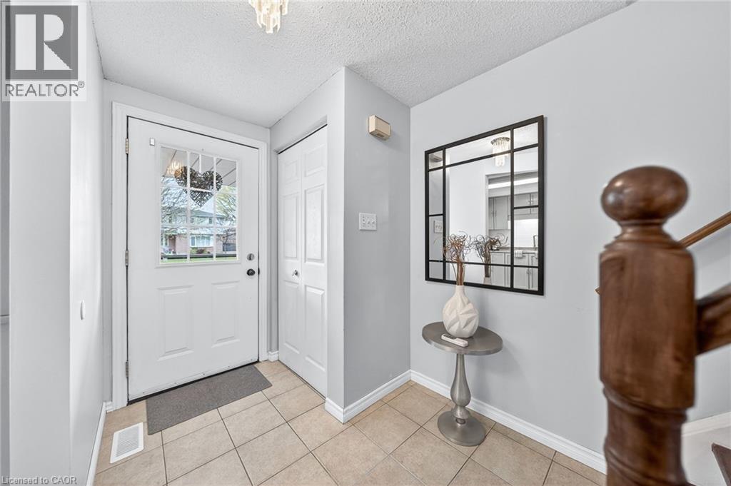 111 Connelly Drive, Kitchener, Ontario  N2N 2T9 - Photo 7 - 40821462