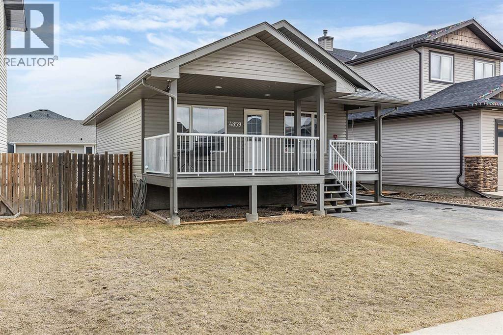 4859 Southlands Drive Se, Medicine Hat, Alberta  T1B 0B9 - Photo 3 - A2306593
