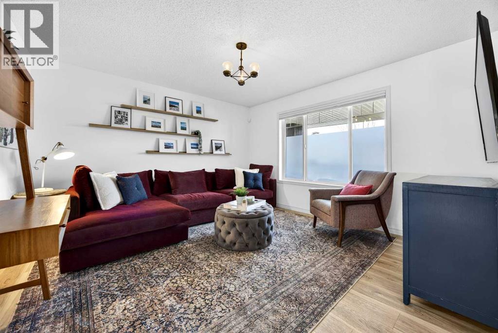 2383 Sagewood Gate SW, Airdrie, Alberta  T4B 3M7 - Photo 3 - A2305469