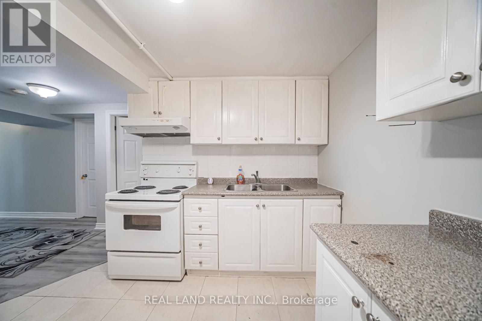 1153 Huntingwood Drive, Toronto, Ontario  M1S 1K6 - Photo 18 - E13023578