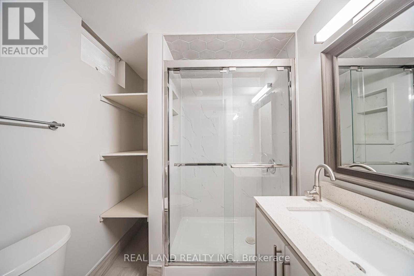 1153 Huntingwood Drive, Toronto, Ontario  M1S 1K6 - Photo 21 - E13023578