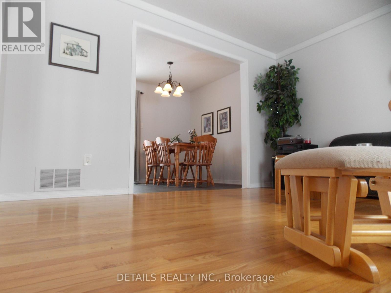 7 Tilly Lane, North Grenville, Ontario  K0G 1S0 - Photo 3 - X12927818