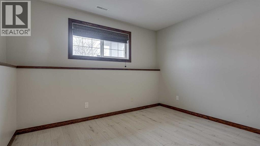 42 Eastpointe, Blackfalds, Alberta  T4M 0G6 - Photo 31 - A2299839