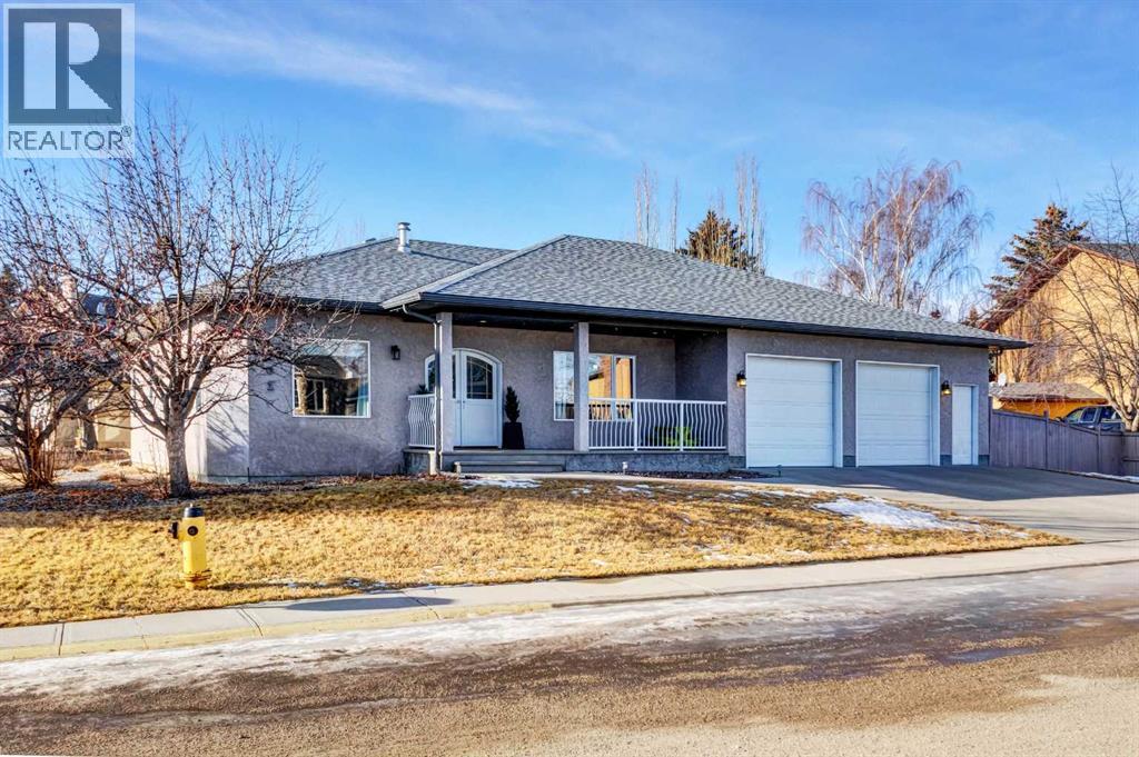 201 Aspen Way, Vulcan, Alberta