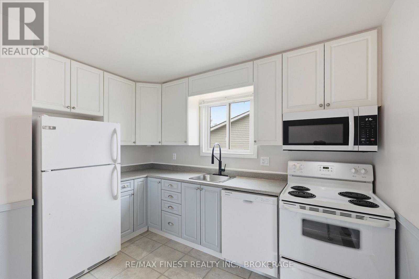 130 Sir John Johnson Drive, Loyalist, Ontario  K0H 1G0 - Photo 19 - X13077534