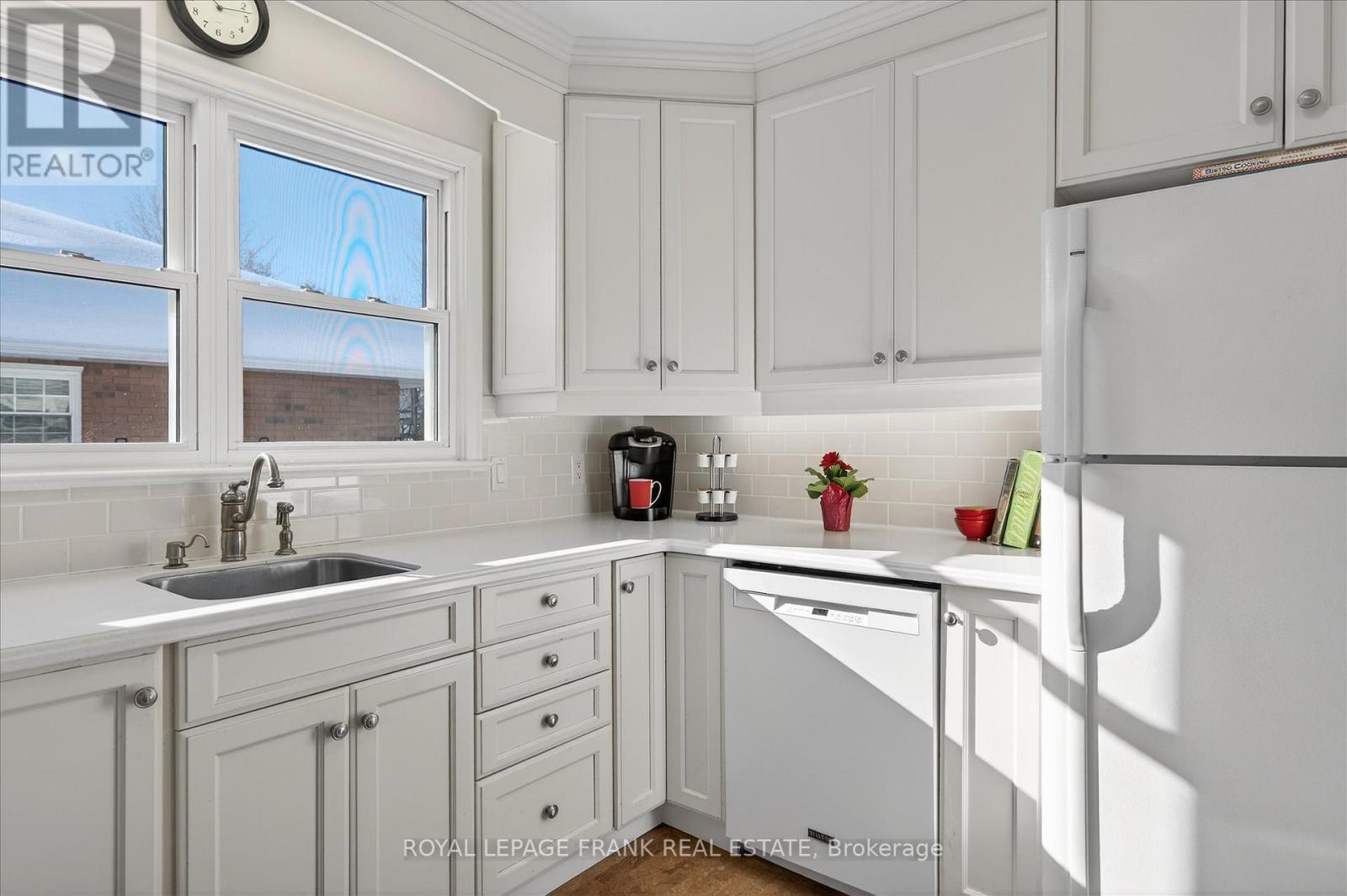797 Valleyview Drive, Peterborough, Ontario  K9J 6P9 - Photo 12 - X13077524
