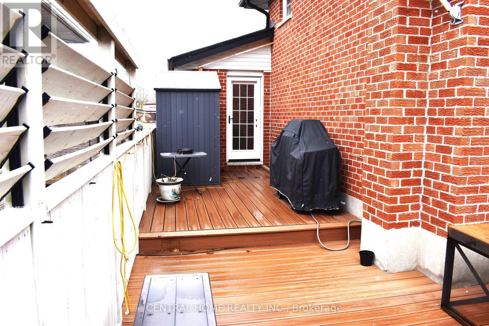 100 Biehn Drive, Kitchener, Ontario  N2R 1M5 - Photo 3 - X12911230