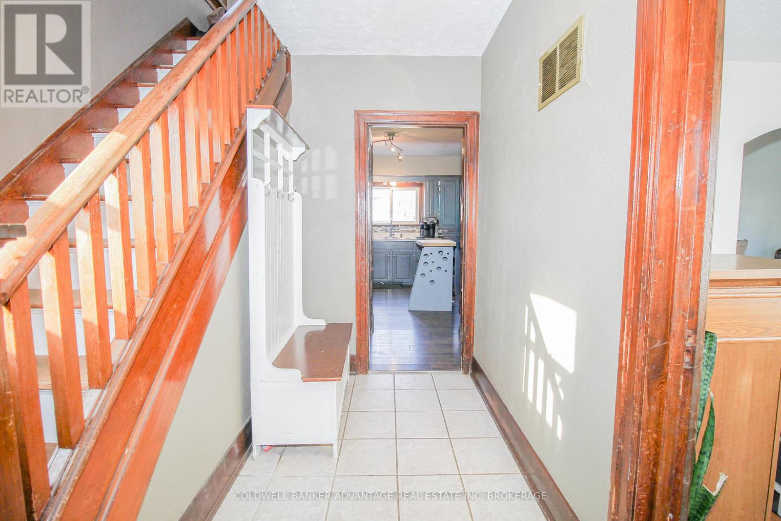 167 Garner Street, Welland, Ontario  L3B 2Y1 - Photo 3 - X12677678