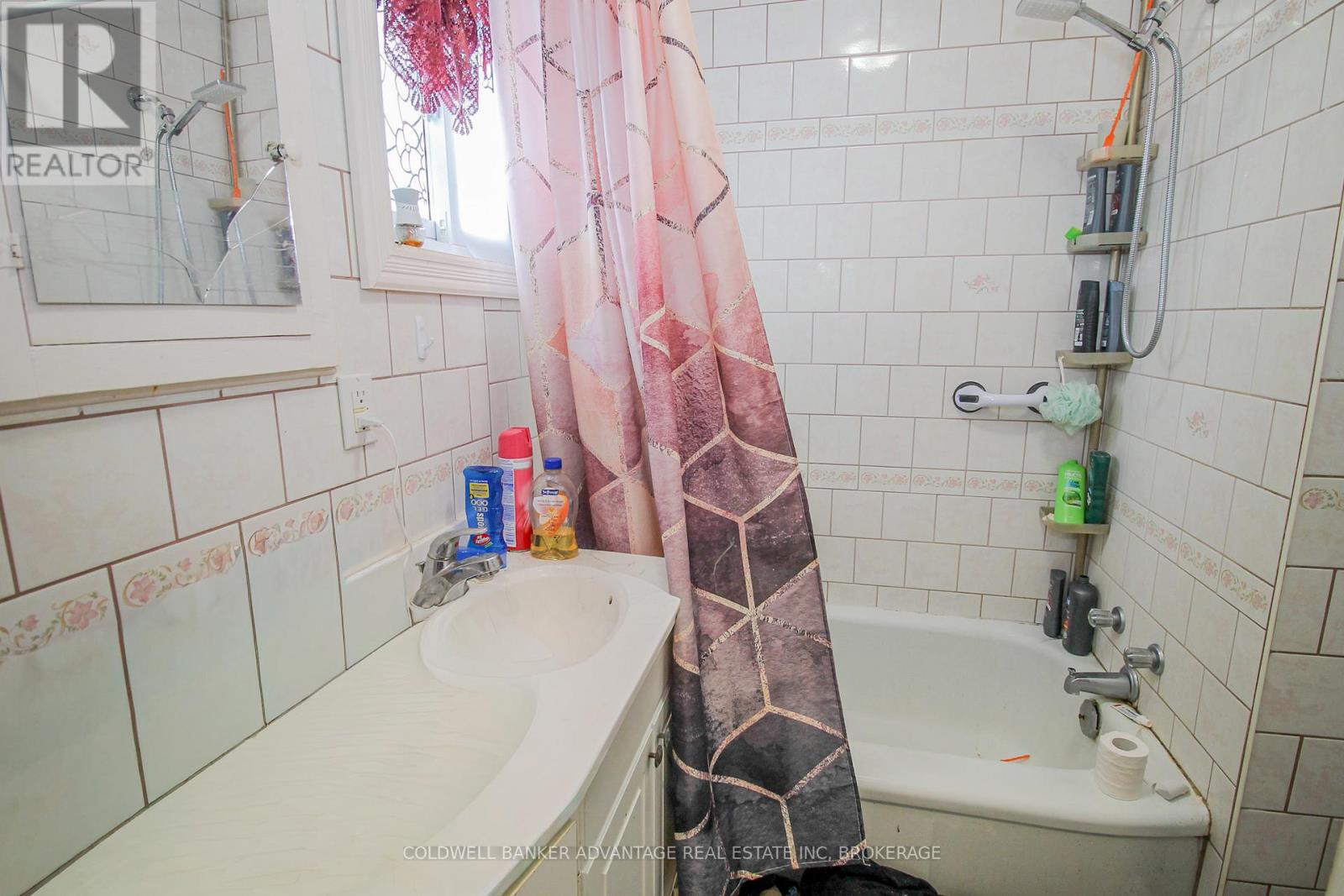 236 Wallace Avenue S, Welland, Ontario  L3B 1R6 - Photo 4 - X12826934
