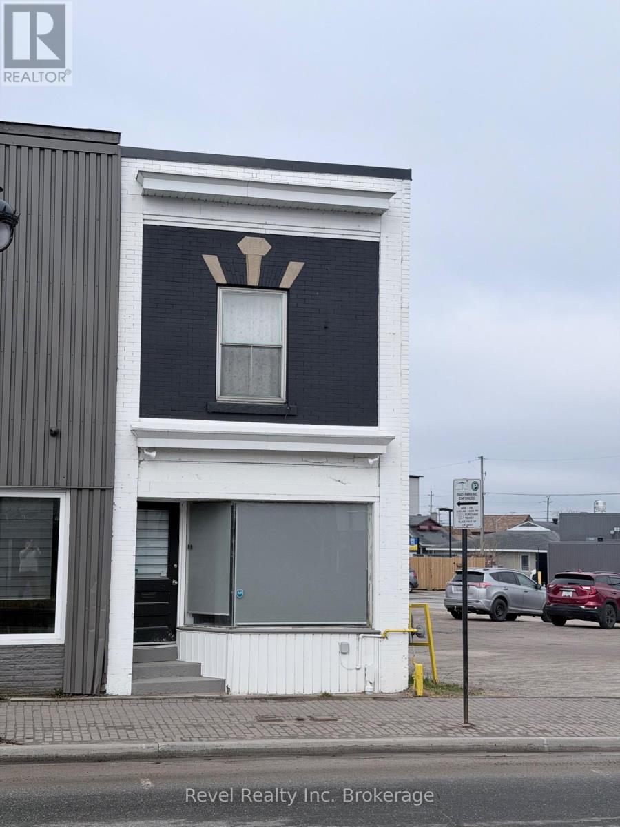 323 ALGONQUIN AVENUE, North Bay, Ontario
