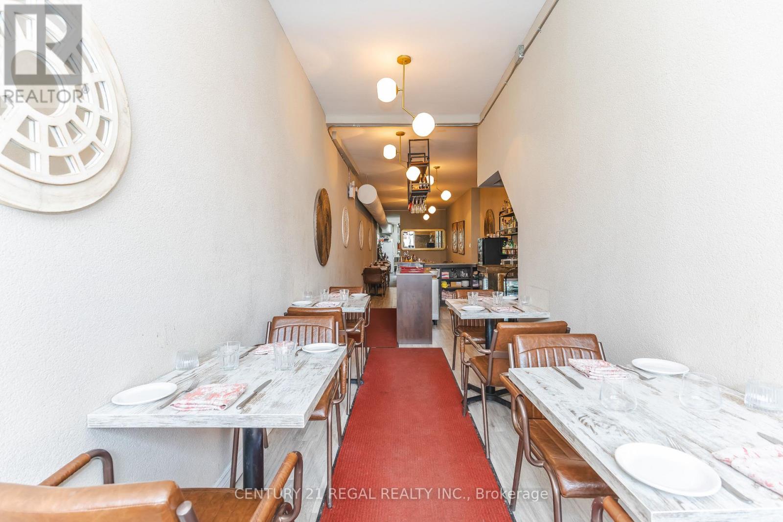 1183 Dundas Street W, Toronto, Ontario  M6J 1X3 - Photo 3 - C13077572