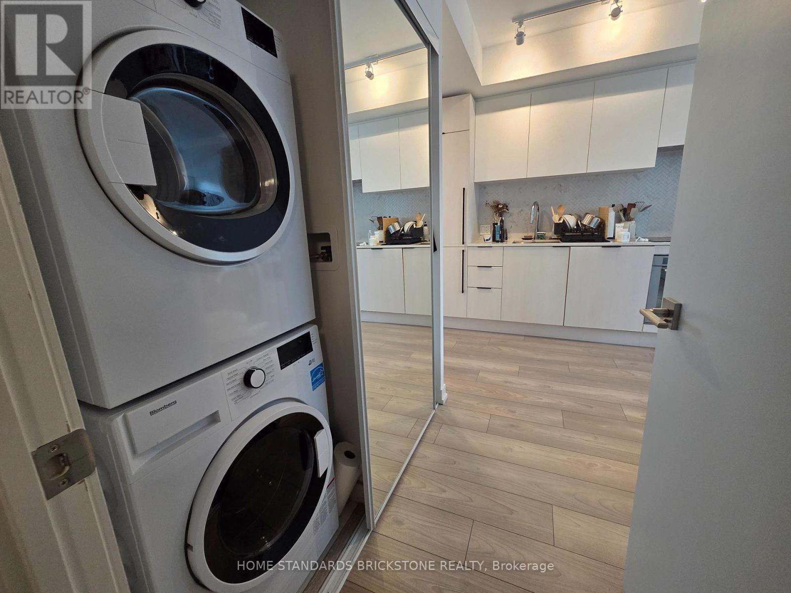 1705 - 82 Dalhousie Street, Toronto, Ontario  M5B 0C5 - Photo 17 - C13077690