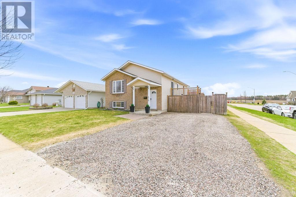 416 Sweezey Court, Pembroke, Ontario  K8A 8S3 - Photo 2 - X13077514