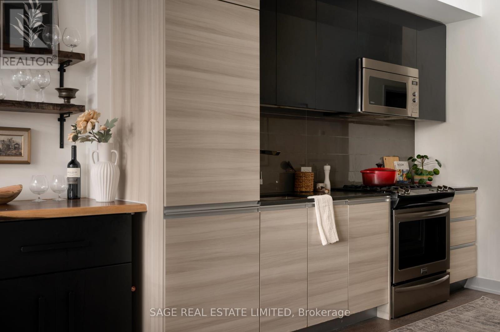 403 - 1238 Dundas Street E, Toronto, Ontario  M4M 1S3 - Photo 17 - E13077684