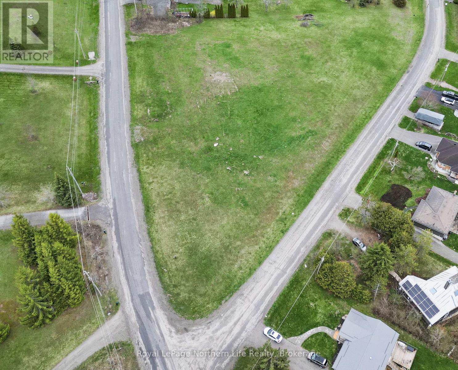 25 NURSE AVENUE N, Selwyn, Ontario