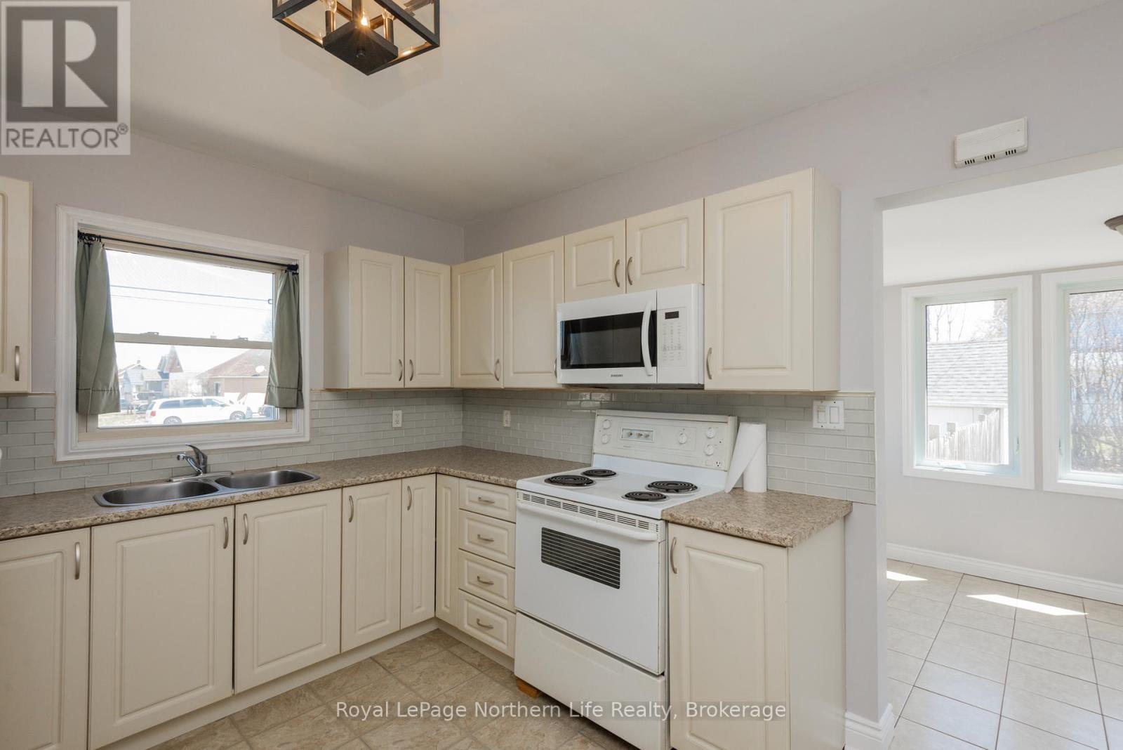 1093 Regina Street, North Bay, Ontario  P1B 2K8 - Photo 15 - X13077660